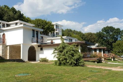Rusalka Holiday Village Kamen Bryag ภายนอก รูปภาพ