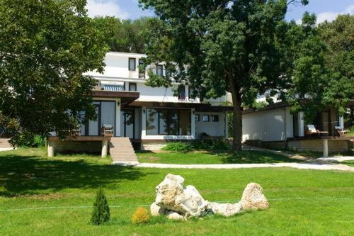 Rusalka Holiday Village Kamen Bryag ภายนอก รูปภาพ